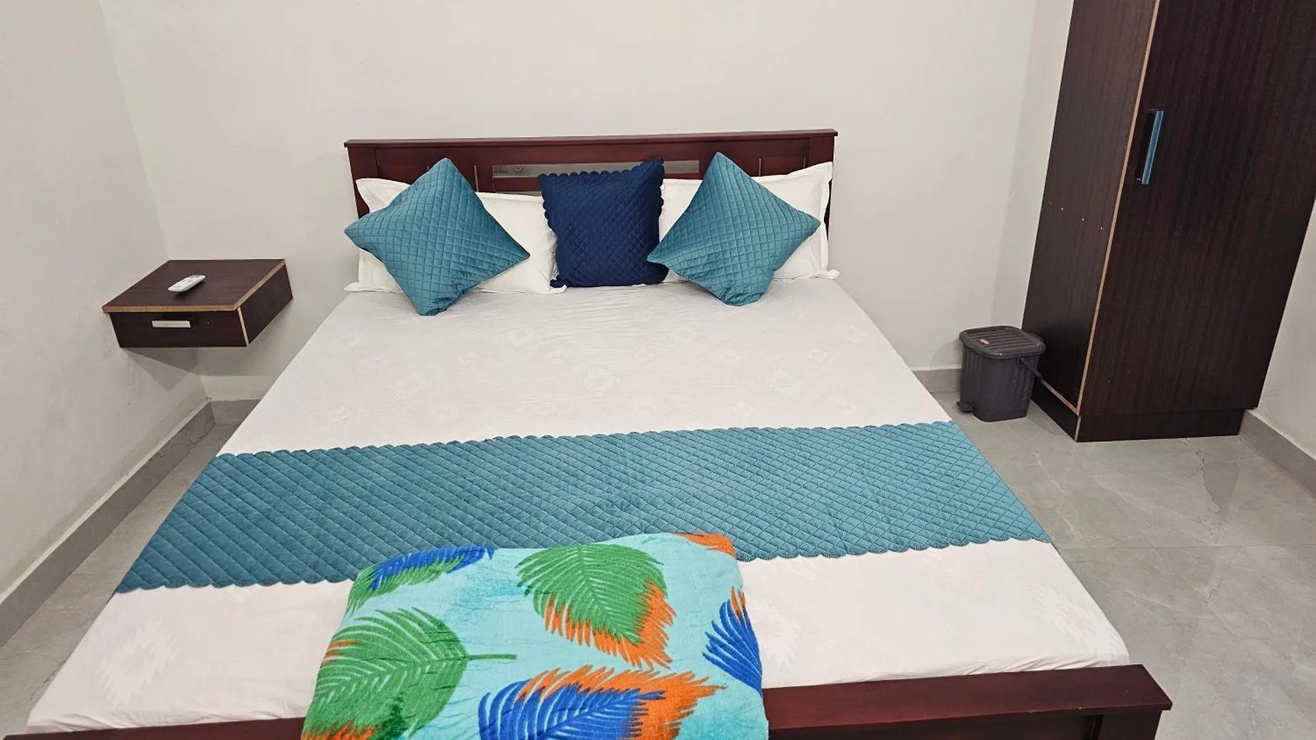 Zeal Homes And Apartments Koothattukulam Kuttāttukulam 0*,